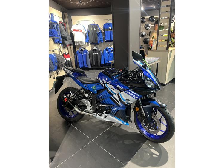 YAMAHA YZF-R3