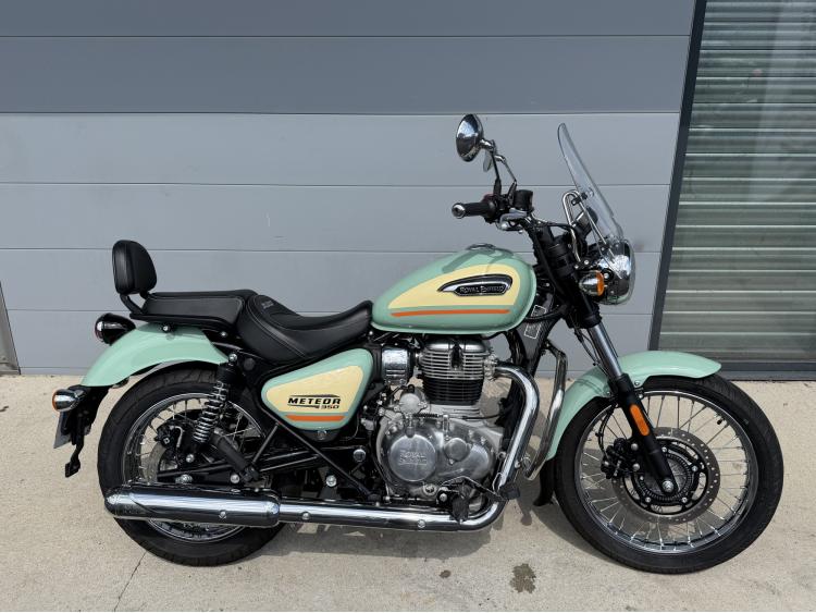 ROYAL ENFIELD METOR 350 AURORA GREEN