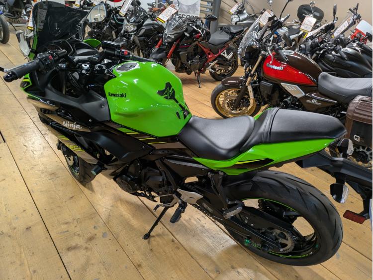 KAWASAKI NINJA 650 47.5