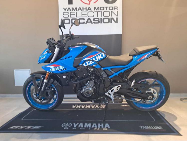 SUZUKI GSX-8S A2
