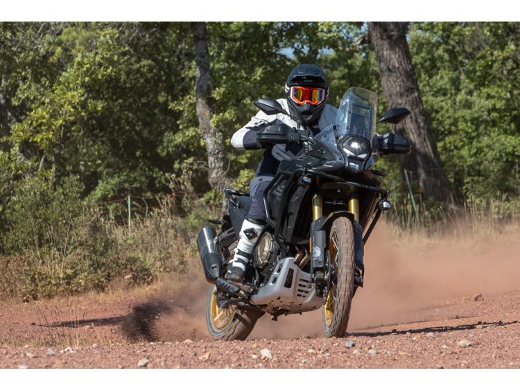 VOGE DS800X