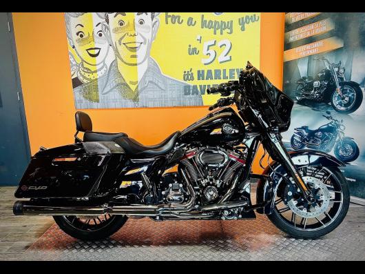 HARLEY-DAVIDSON TOURING STREET GLIDE 1923 CVO 