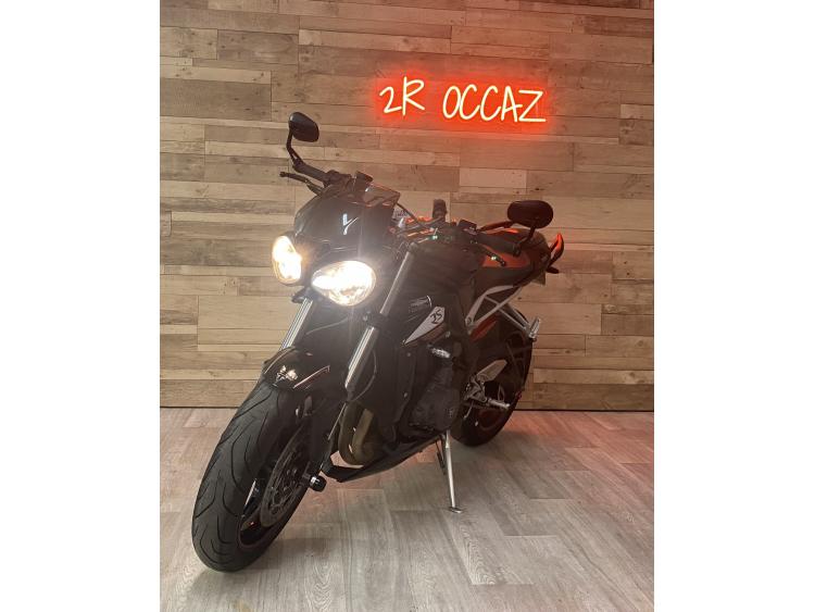 TRIUMPH STREET TRIPLE 765 RS