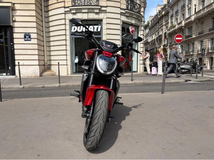 DUCATI X DIAVEL BURNING RED - GARANTIE CONTRUCTEUR