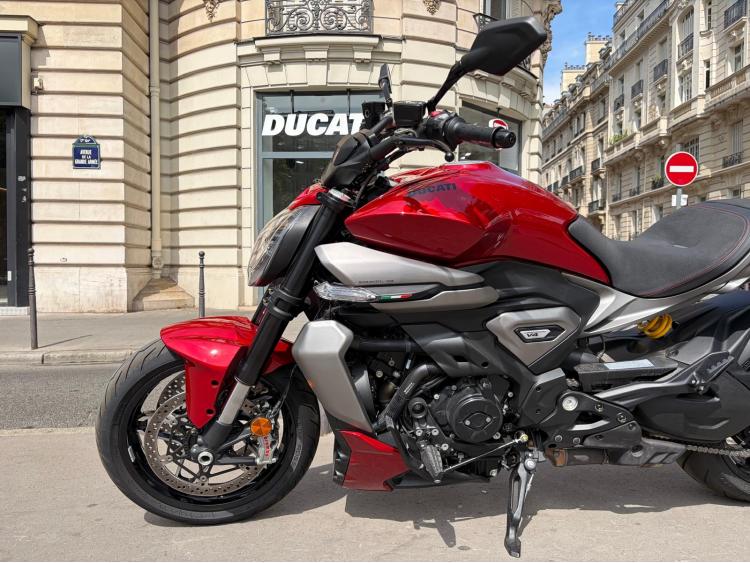 DUCATI X DIAVEL BURNING RED - GARANTIE CONTRUCTEUR