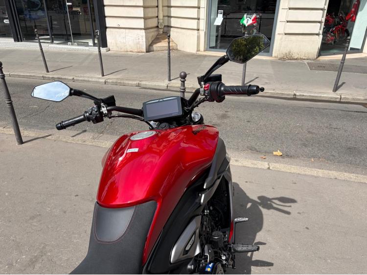 DUCATI X DIAVEL BURNING RED - GARANTIE CONTRUCTEUR