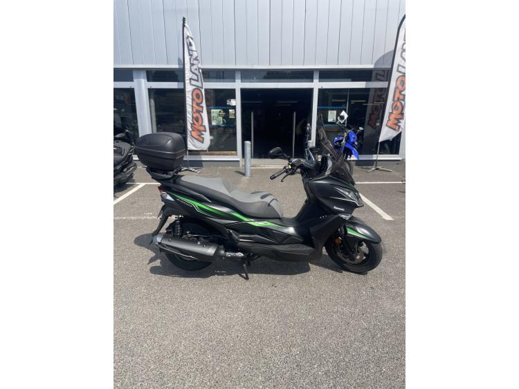 KAWASAKI J300