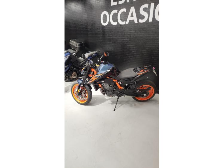 KTM 890 DUKE R