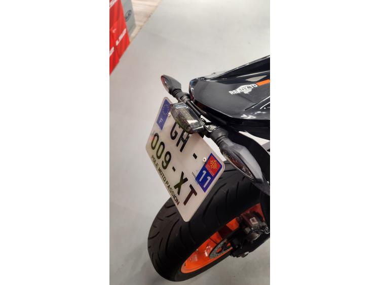 KTM 890 DUKE R