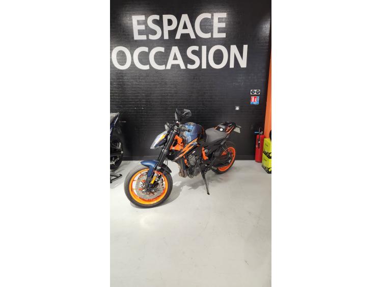 KTM 890 DUKE R