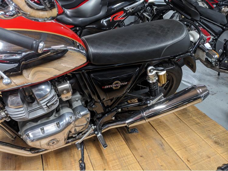 ROYAL ENFIELD INTERCEPTOR