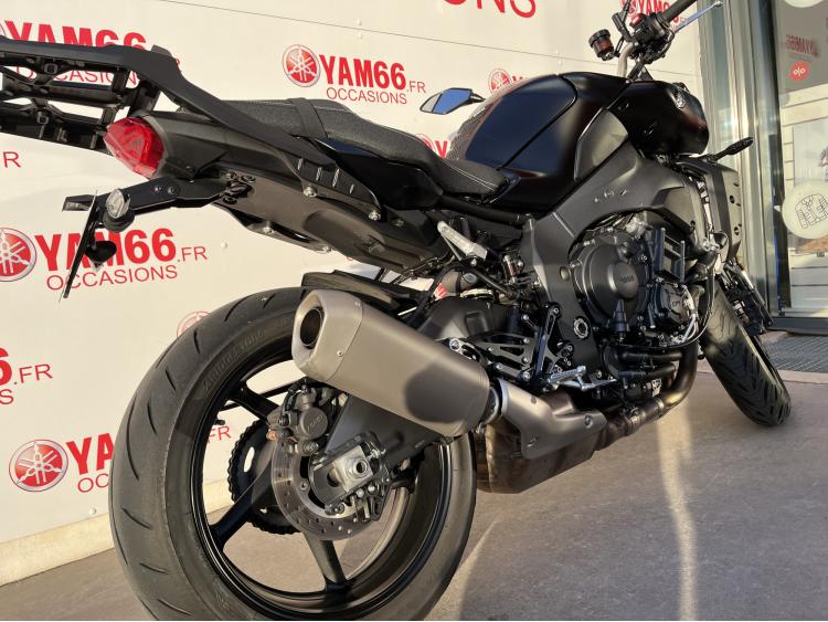 YAMAHA MT-10