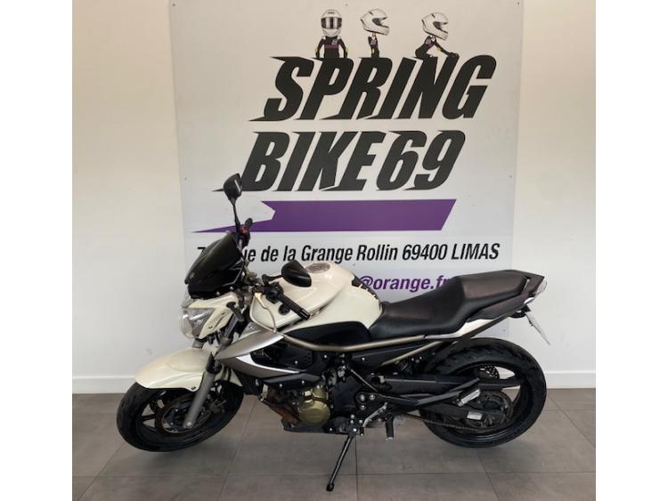 YAMAHA XJ6-N
