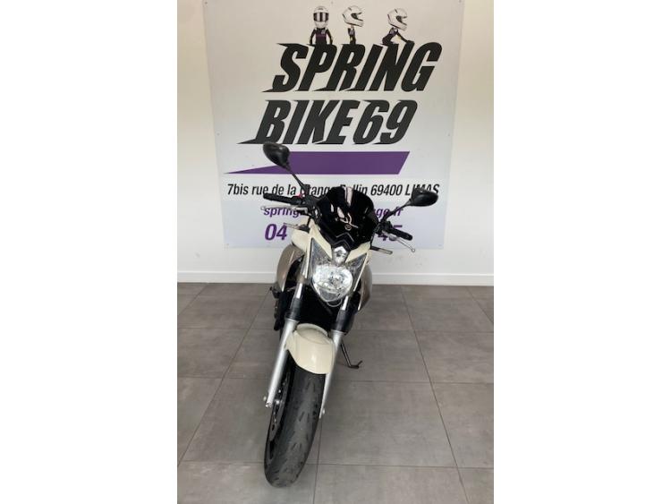 YAMAHA XJ6-N