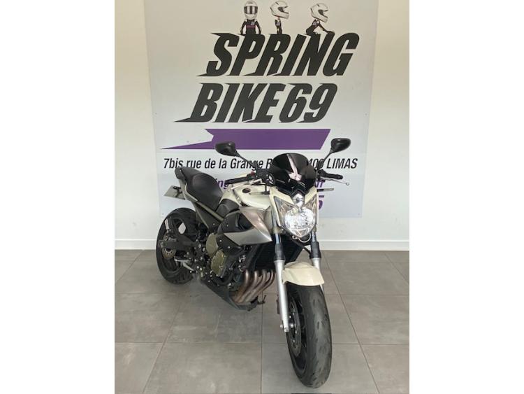 YAMAHA XJ6-N