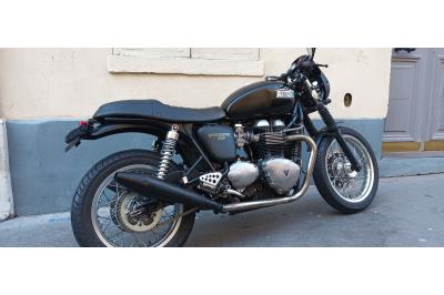 TRIUMPH THRUXTON 900