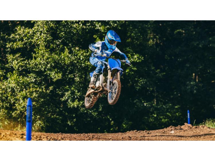 YAMAHA YZ65