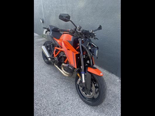 KTM 1390 SUPER DUKE R EVO