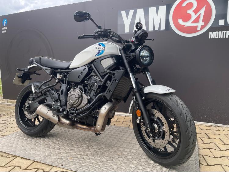 YAMAHA XSR 700