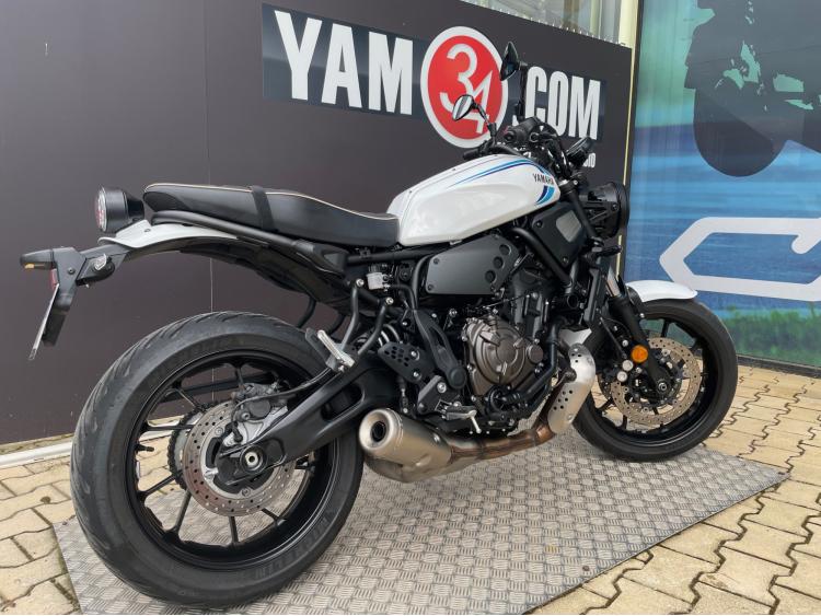 YAMAHA XSR 700