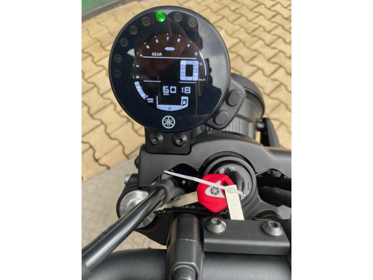YAMAHA XSR 700