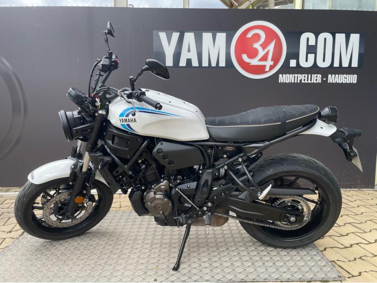 YAMAHA XSR 700