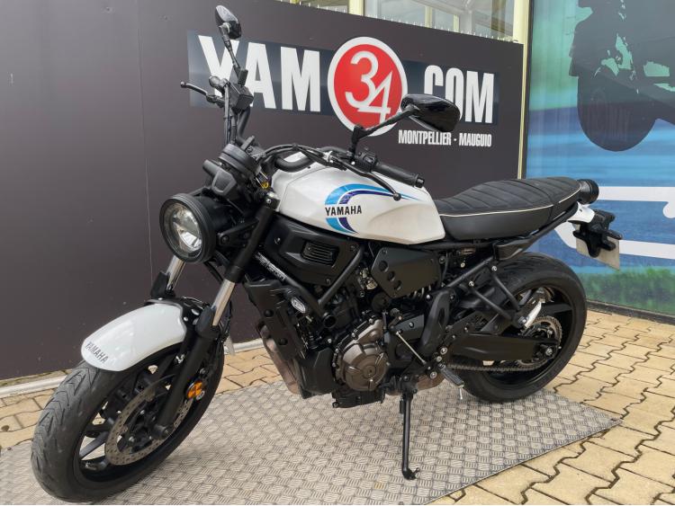 YAMAHA XSR 700