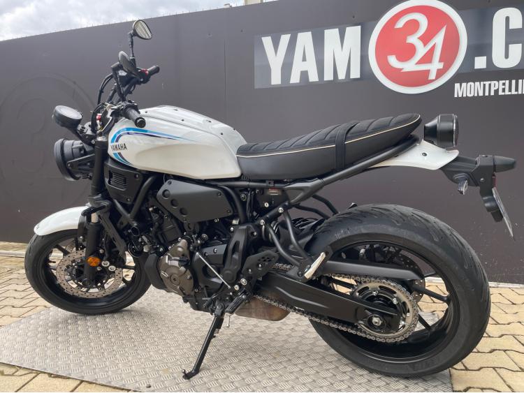 YAMAHA XSR 700