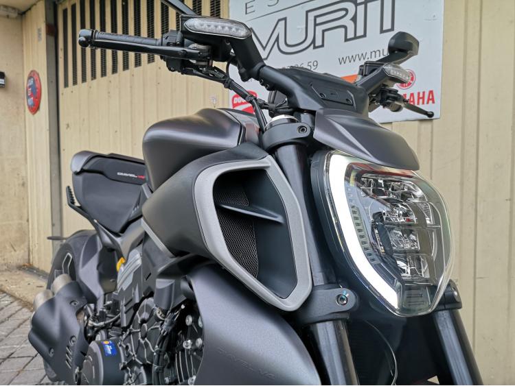 DUCATI DIAVEL V4 TITANIUM BY ESPACE MURIT 