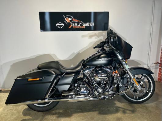 HARLEY-DAVIDSON TOURING STREET GLIDE 1690