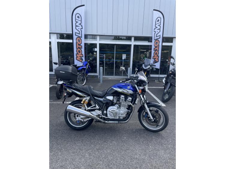 YAMAHA XJR 1300