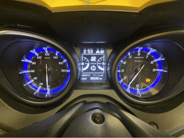 YAMAHA XP T-MAX 560 TECH MAX / T-MAX 560 / T MAX 560 TECH MAX