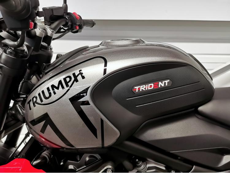 TRIUMPH TRIDENT 660 - Eligible A2 - 1ère main