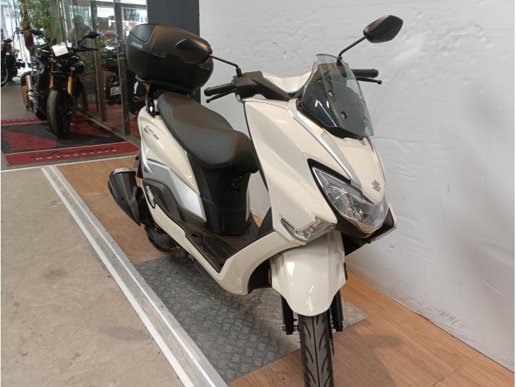SUZUKI UB 125 BURGMAN