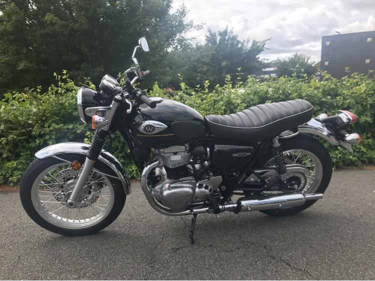 KAWASAKI W 800