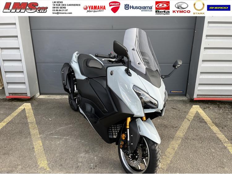 YAMAHA XP T-MAX 560 TECH MAX