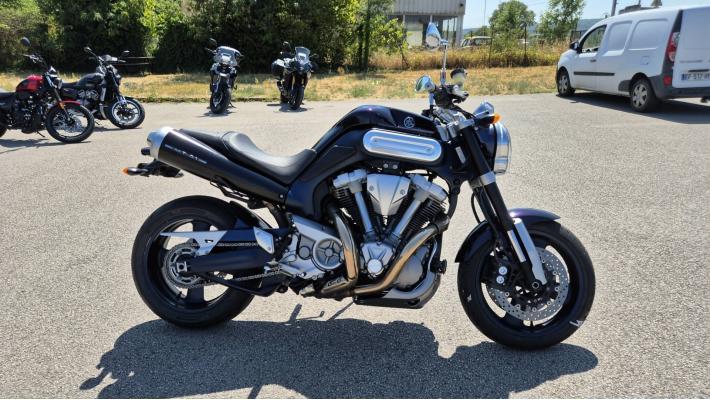 YAMAHA MT-01