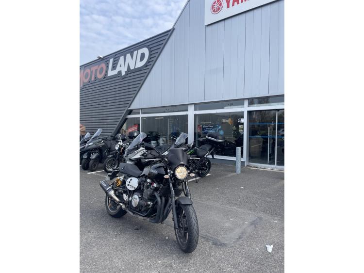 YAMAHA XJR 1300