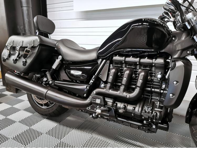 TRIUMPH 2300 Rocket III 3 X Série limitée N°162/500