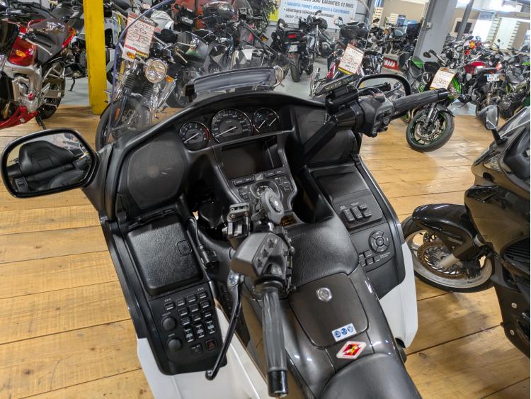 HONDA GL 1800 GOLDWING AIR BAG GPS