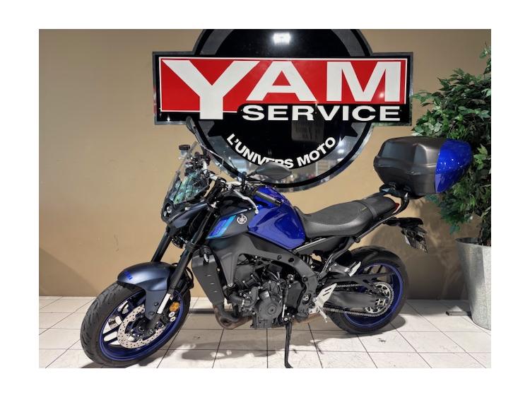 YAMAHA MT-09