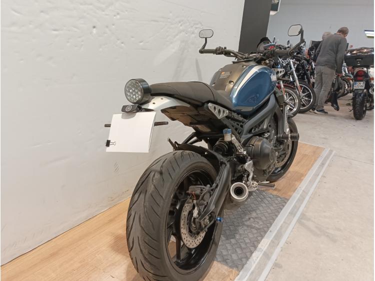 YAMAHA XSR 900