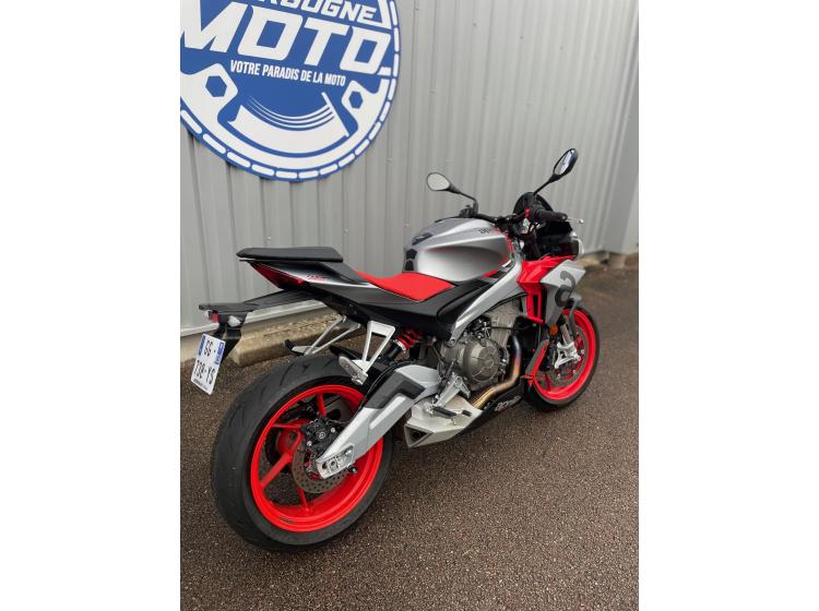 APRILIA TUONO 660