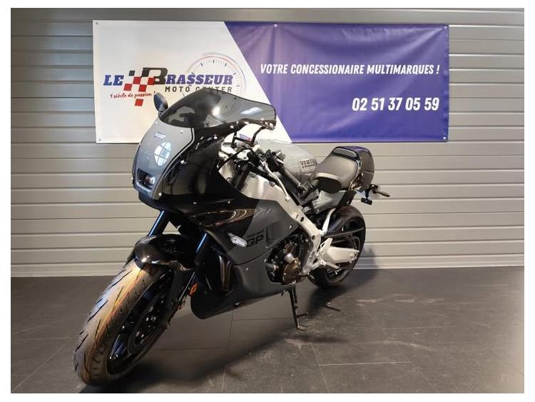 YAMAHA XSR 900 GP RACER PACK