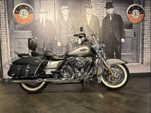 HARLEY-DAVIDSON TOURING ROAD KING 1690 CLASSIC
