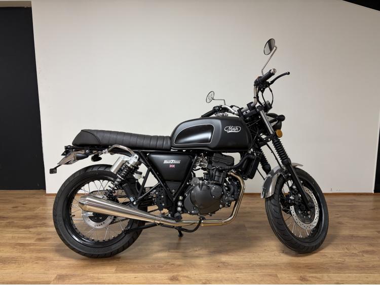 MASH BLACK SEVEN 125 / 0KM / ETAT NEUF 