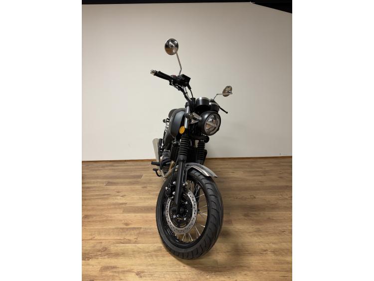 MASH BLACK SEVEN 125 / 0KM / ETAT NEUF 