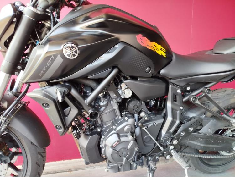 YAMAHA MT-07 (47.5CV)