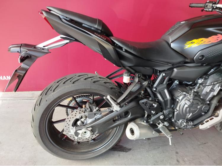 YAMAHA MT-07 (47.5CV)