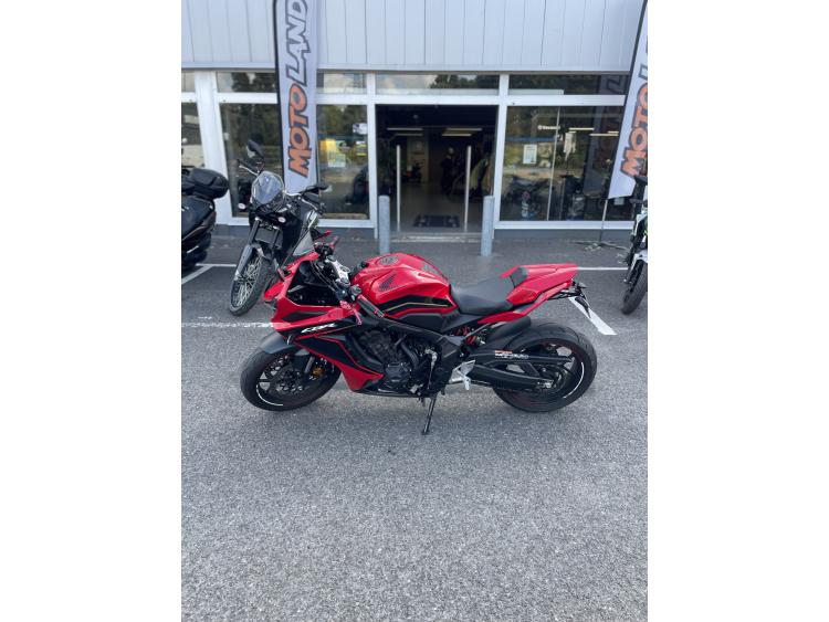 HONDA CBR 650  R